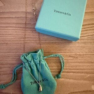 Tiffany & Co. Elsa Peretti Teardrop Necklace Pendant 16" Sterling Silver 925